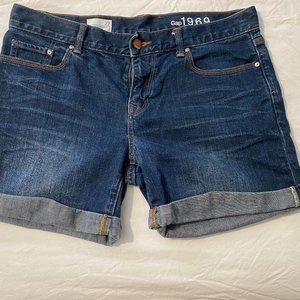 Gap Jean Shorts	27	Navy